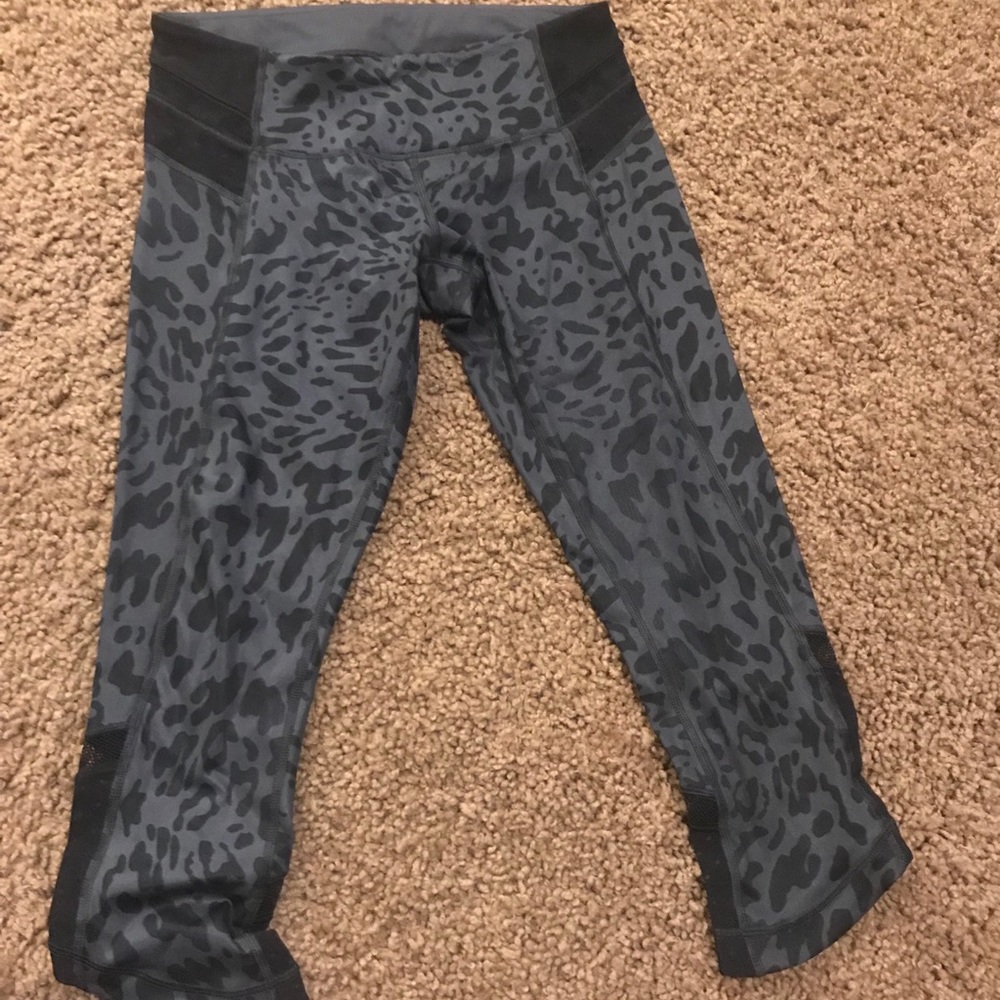 Lululemon leggings.